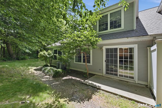 12 Tabor Circle, West Hartford, CT 06117