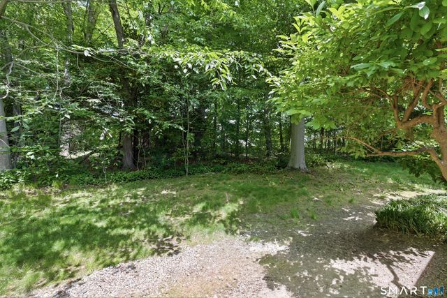 12 Tabor Circle, West Hartford, CT 06117