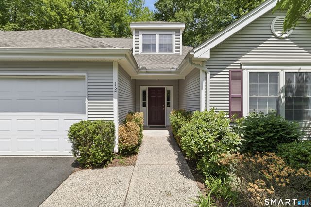12 Tabor Circle, West Hartford, CT 06117