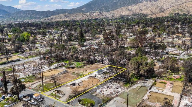 369 E Altadena Dr, Altadena, CA 91001