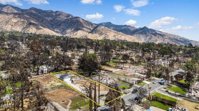 369 E Altadena Dr, Altadena, CA 91001