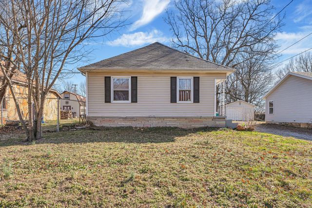 1126 N Rogers Avenue, Springfield, MO 65802