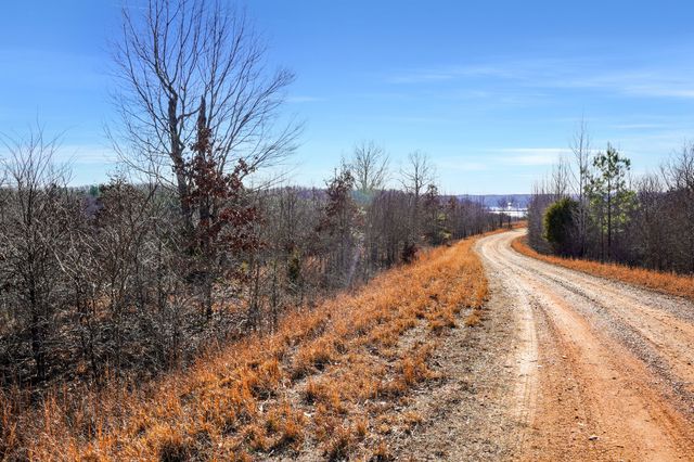 61 Shores Trail, Stewart, TN 37175
