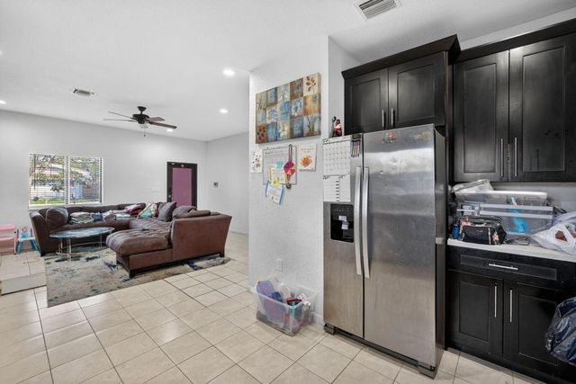 205 NW 27th Terrace, Fort Lauderdale, FL 33311