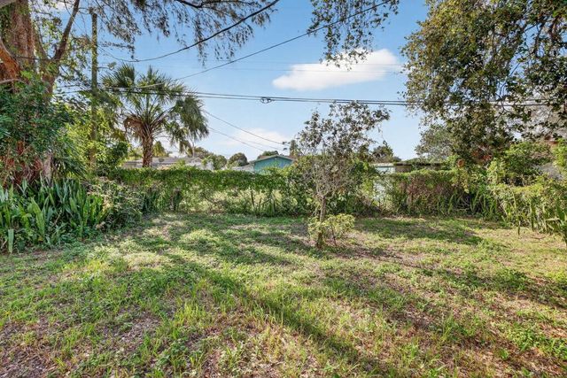 205 NW 27th Terrace, Fort Lauderdale, FL 33311