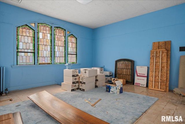 400 W MORGAN Street, Jacksonville, IL 62650