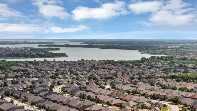 3004 Walker Creek Drive, Little Elm, TX 75068