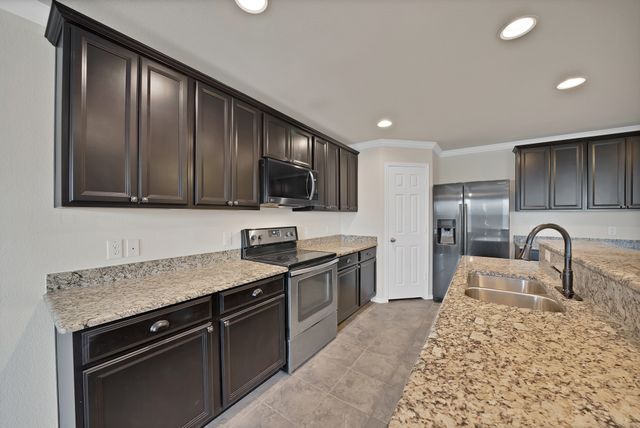 3004 Walker Creek Drive, Little Elm, TX 75068