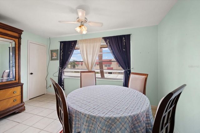 10033 64TH AVENUE N 19, St Petersburg, FL 33708