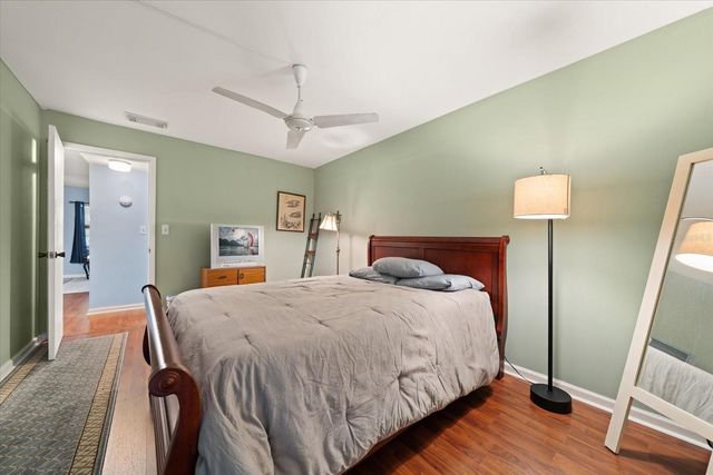 10033 64TH AVENUE N 19, St Petersburg, FL 33708