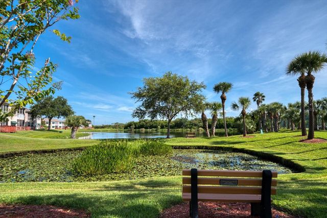 10033 64TH AVENUE N 19, St Petersburg, FL 33708
