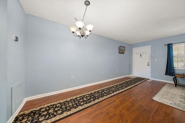 10033 64TH AVENUE N 19, St Petersburg, FL 33708