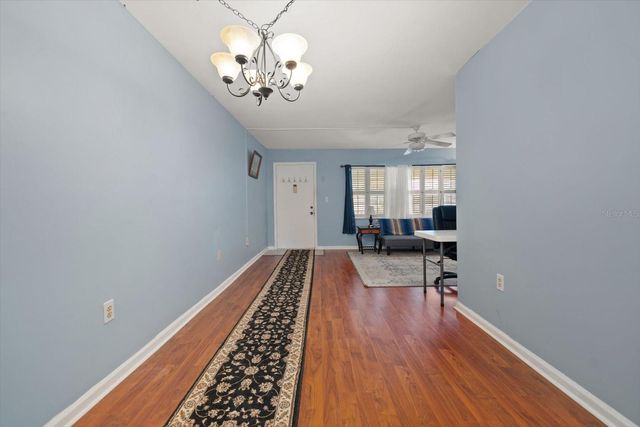10033 64TH AVENUE N 19, St Petersburg, FL 33708