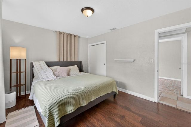 4940 5TH AVENUE S, St Petersburg, FL 33707