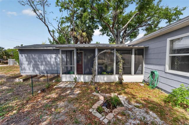 4940 5TH AVENUE S, St Petersburg, FL 33707