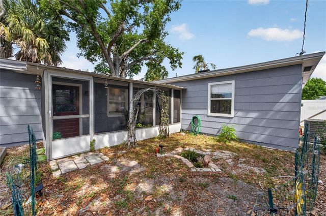4940 5TH AVENUE S, St Petersburg, FL 33707