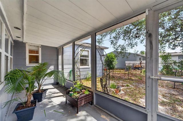 4940 5TH AVENUE S, St Petersburg, FL 33707