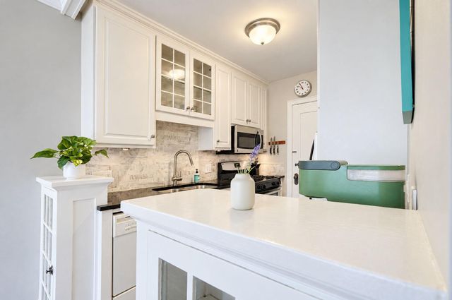 3603 Aldrich Ave S 302, Minneapolis, MN 55409