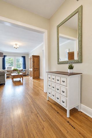 3603 Aldrich Ave S 302, Minneapolis, MN 55409