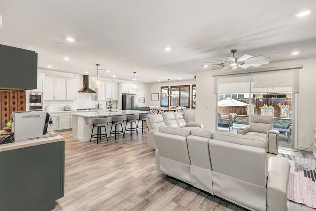 9903 Ted Kolb Way, Elk Grove, CA 95624