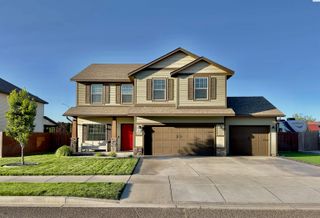 4516 NW Commons Dr, Pasco, WA 99301