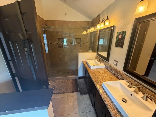 9828 BUBBLING BROOK COURT, Oviedo, FL 32765