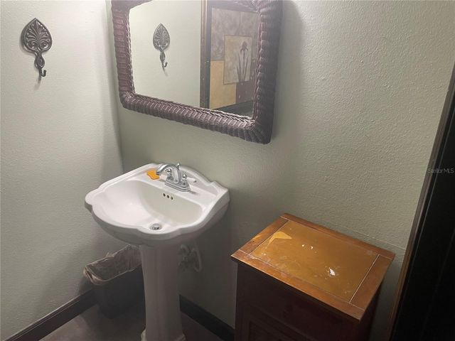 9828 BUBBLING BROOK COURT, Oviedo, FL 32765