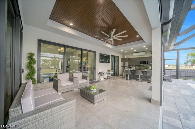 1612 NW 37th AVE, Cape Coral, FL 33993