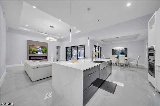1612 NW 37th AVE, Cape Coral, FL 33993