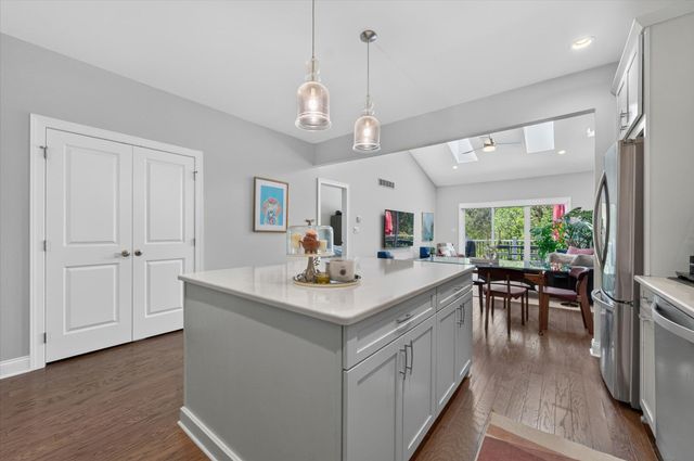 3062 N Spurway Drive, Ann Arbor, MI 48105