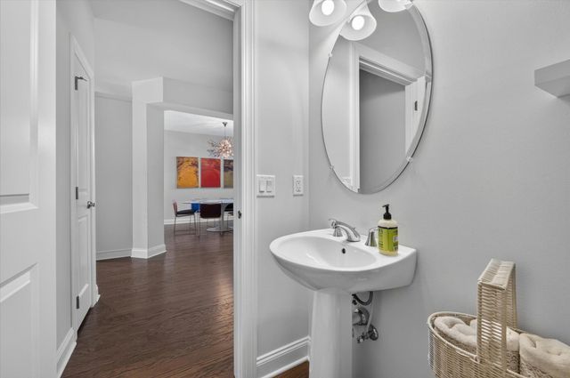 3062 N Spurway Drive, Ann Arbor, MI 48105