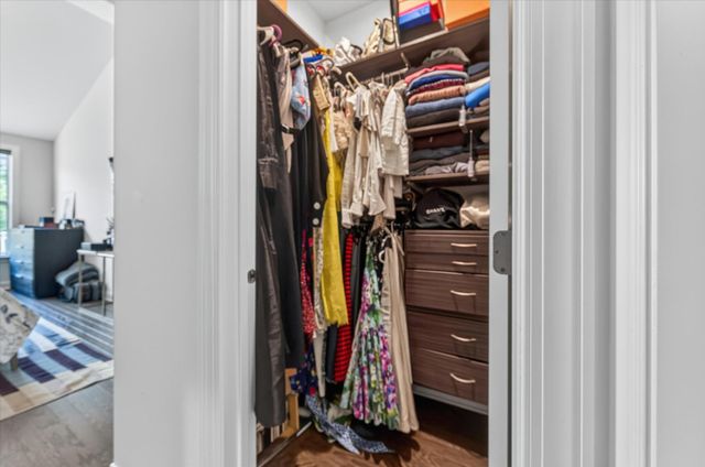 3062 N Spurway Drive, Ann Arbor, MI 48105