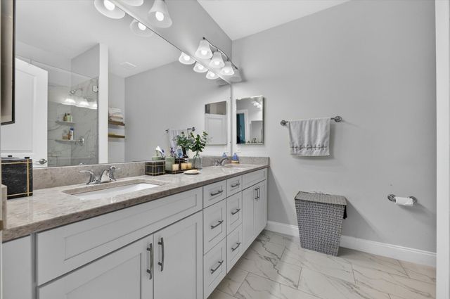 3062 N Spurway Drive, Ann Arbor, MI 48105