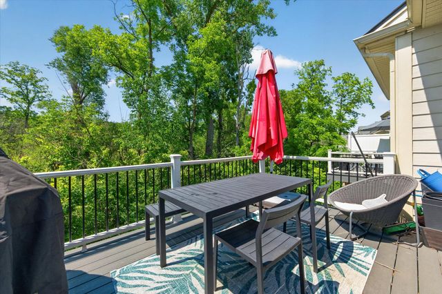 3062 N Spurway Drive, Ann Arbor, MI 48105