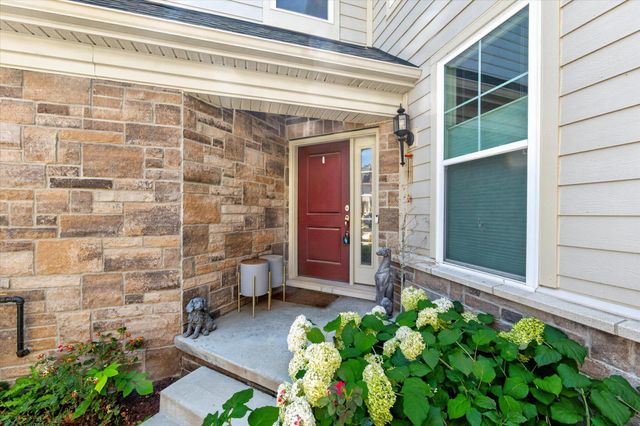 3062 N Spurway Drive, Ann Arbor, MI 48105