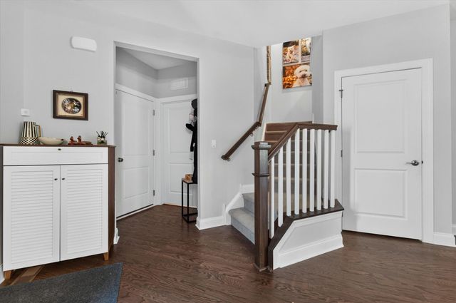 3062 N Spurway Drive, Ann Arbor, MI 48105