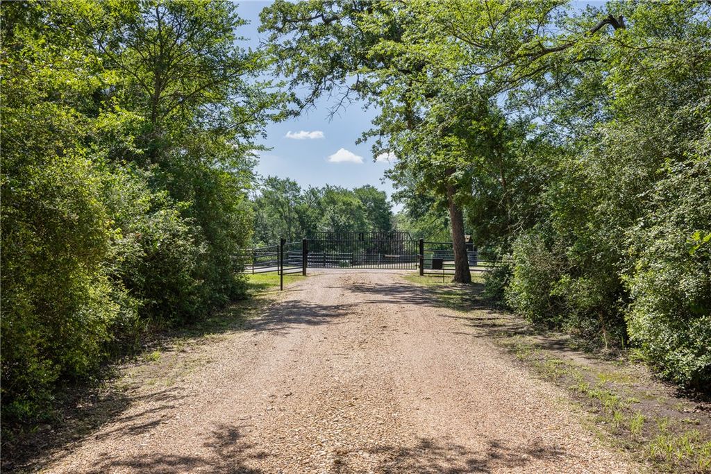 1306 22 Hills, Gause, TX 77857 — photo 5