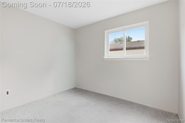 18691 Kinloch, Redford, MI 48240