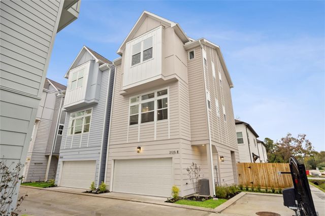 2125 Hoskins Drive B, Houston, TX 77080