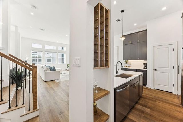 2125 Hoskins Drive B, Houston, TX 77080