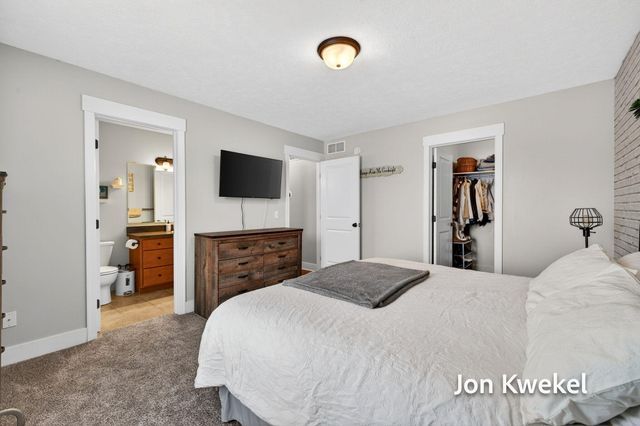 5096 Alyssum Drive SE, Kentwood, MI 49512