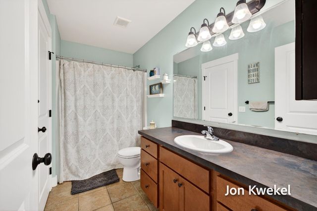 5096 Alyssum Drive SE, Kentwood, MI 49512