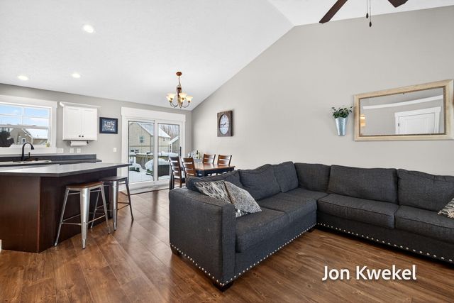 5096 Alyssum Drive SE, Kentwood, MI 49512