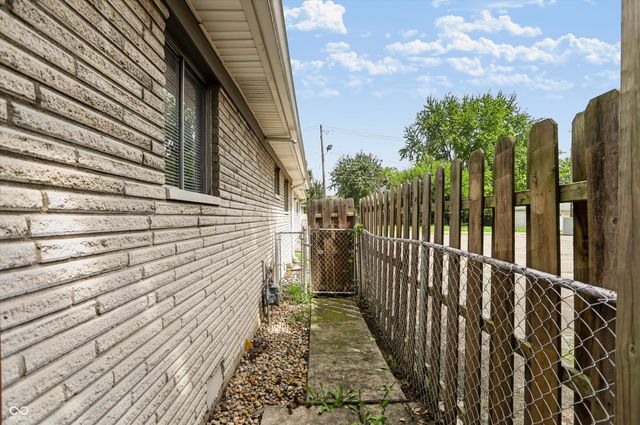 828 Cottage Avenue, Indianapolis, IN 46203