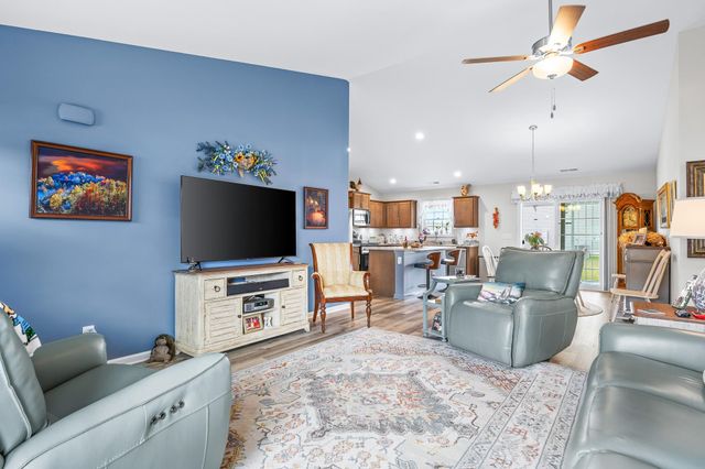 779 Woodside Dr., Conway, SC 29526