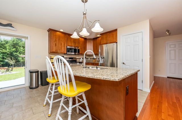 60 Anderson Lane, Rochester, NH 03867