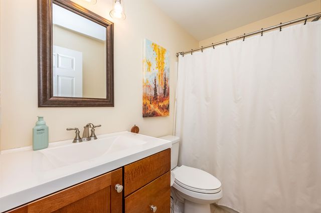 60 Anderson Lane, Rochester, NH 03867