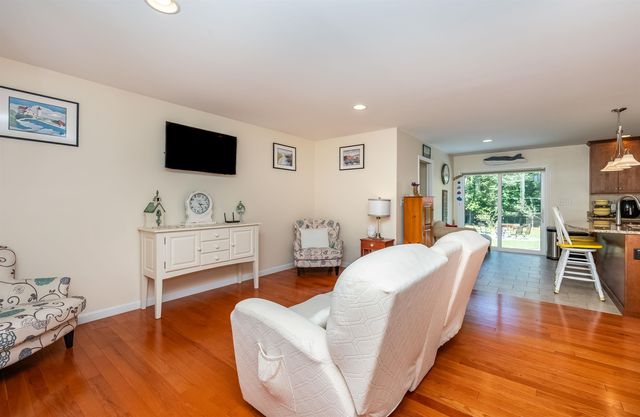 60 Anderson Lane, Rochester, NH 03867