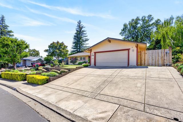5430 Paragon St, Rocklin, CA 95677
