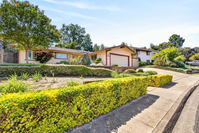 5430 Paragon St, Rocklin, CA 95677